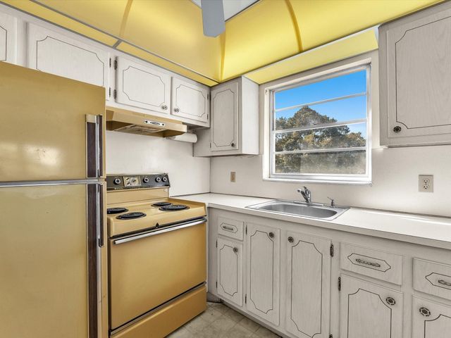 2024 Harwood C 2024, Deerfield Beach, FL 33442