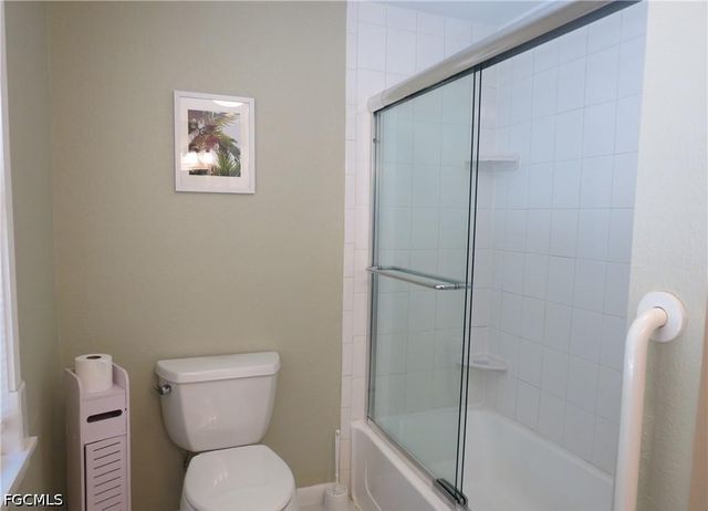 2704 2nd ST, Fort Myers, FL 33916