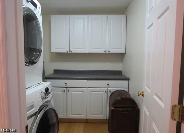 2704 2nd ST, Fort Myers, FL 33916