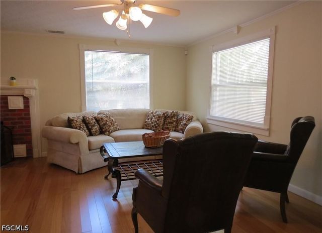 2704 2nd ST, Fort Myers, FL 33916