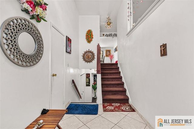 2605 Merrywood Drive, Edison, NJ 08817