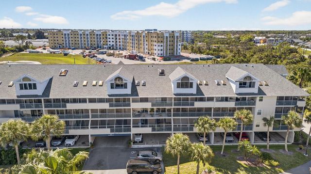 5557 SEA FOREST DRIVE 212, New Port Richey, FL 34652