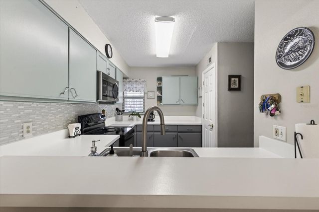 5557 SEA FOREST DRIVE 212, New Port Richey, FL 34652