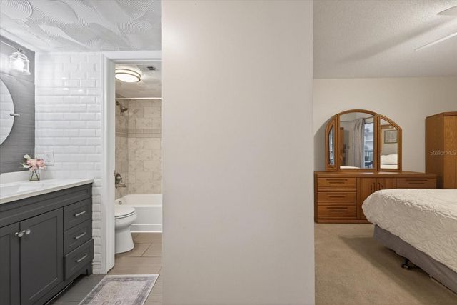 5557 SEA FOREST DRIVE 212, New Port Richey, FL 34652