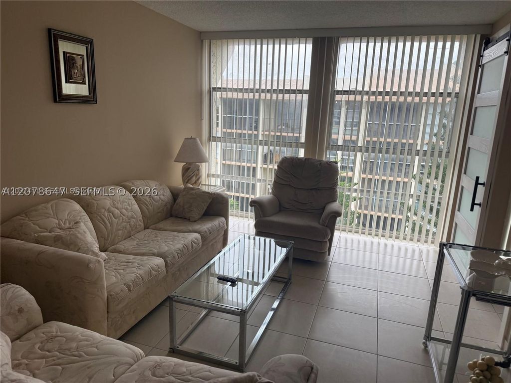 851 Three Islands Blvd 511, Hallandale Beach, FL 33009