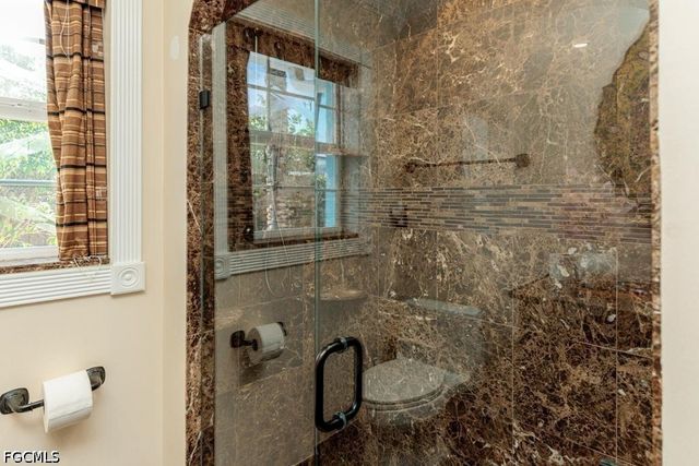 1013 SE 44th ST, Cape Coral, FL 33904