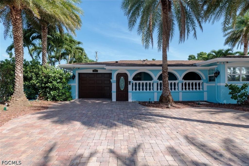 1013 SE 44th ST, Cape Coral, FL 33904