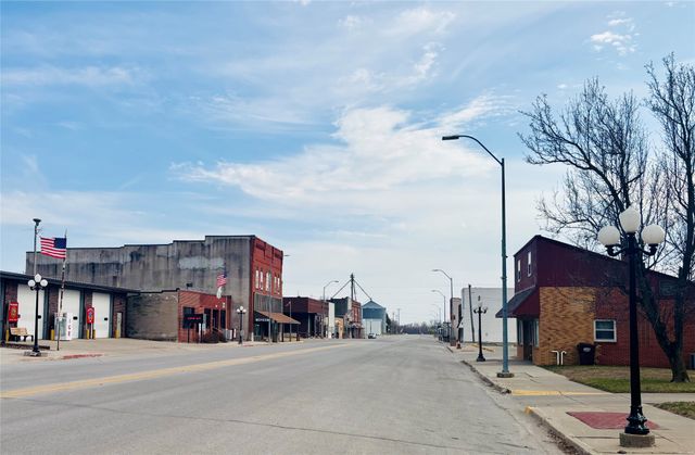 109 Maxwell Street, Maxwell, IA 50161