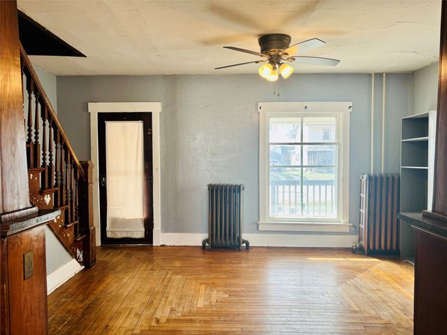 109 Maxwell Street, Maxwell, IA 50161