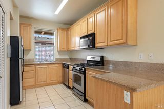 965 Doubles Dr #216, Santa Rosa, CA 95407