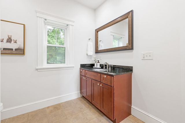 502 Massachusetts Ave 502, Lexington, MA 02421