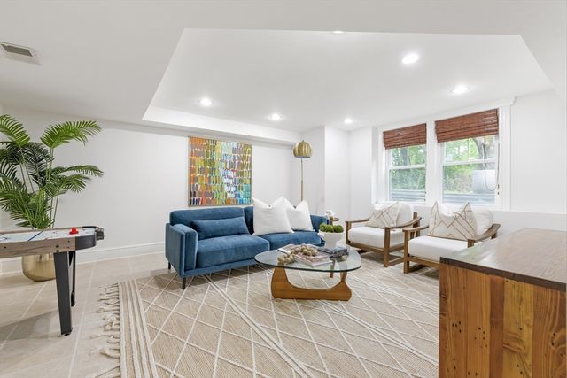 502 Massachusetts Ave 502, Lexington, MA 02421
