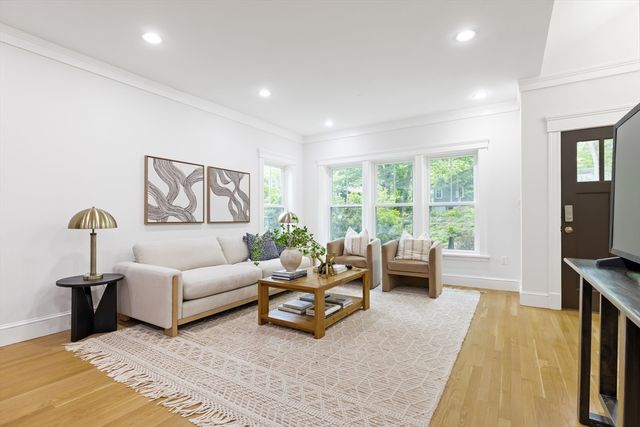 502 Massachusetts Ave 502, Lexington, MA 02421