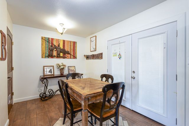 117 Hilltop Dr, Kerrville, TX 78028