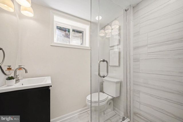 5985 WILSON BLVD, Arlington, VA 22205