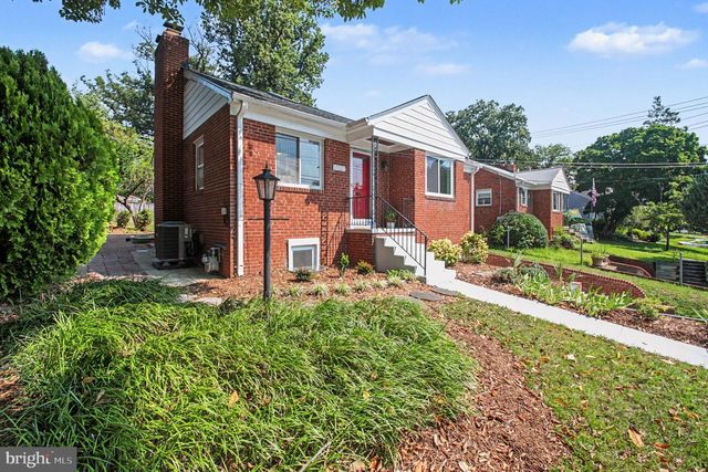 5985 WILSON BLVD, Arlington, VA 22205