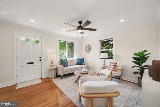 5985 WILSON BLVD, Arlington, VA 22205