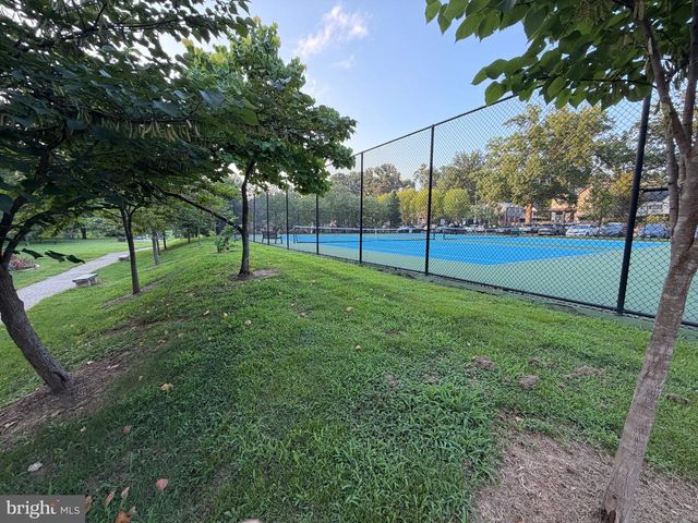 5985 WILSON BLVD, Arlington, VA 22205