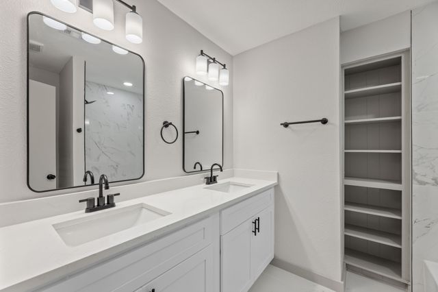 810 Sharpshire Street, Grand Prairie, TX 75050