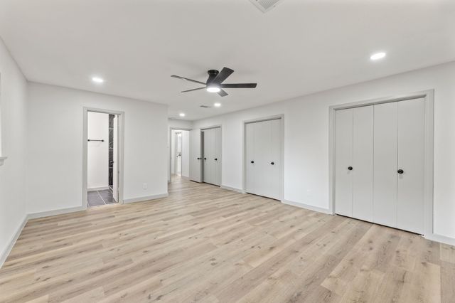 810 Sharpshire Street, Grand Prairie, TX 75050