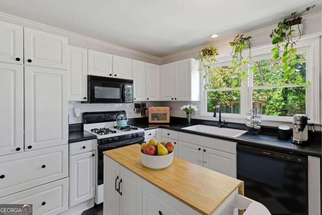 1291 Eubanks Avenue, Atlanta, GA 30344