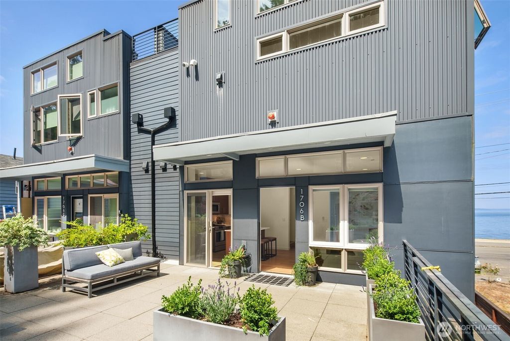 1706 Alki Avenue SW #B, Seattle, WA 98116