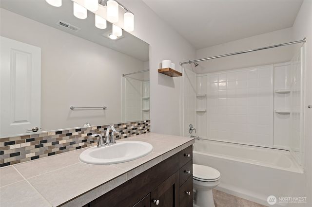 8442 NE 203rd Place, Bothell, WA 98011