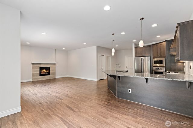 8442 NE 203rd Place, Bothell, WA 98011