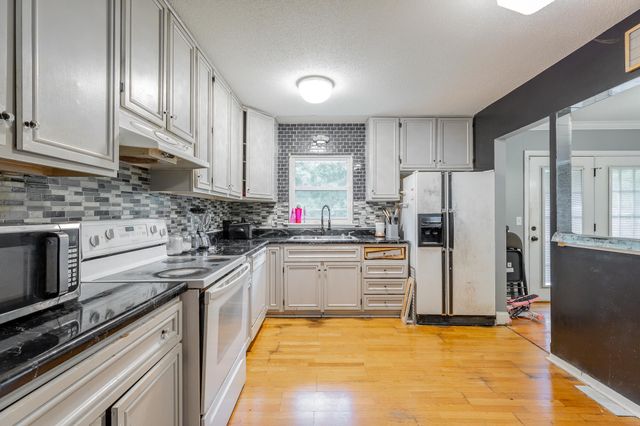 6942 Love Lane, Hixson, TN 37343