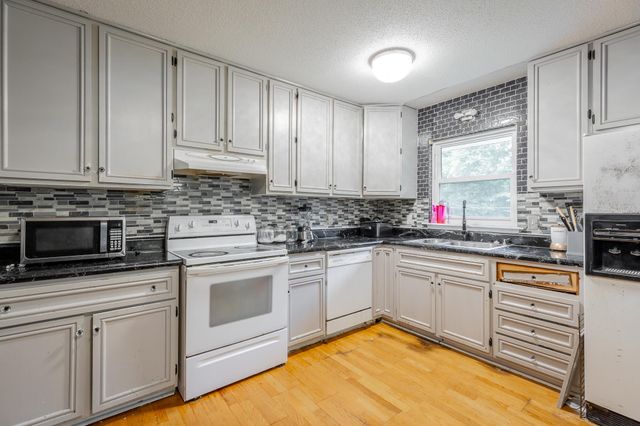 6942 Love Lane, Hixson, TN 37343