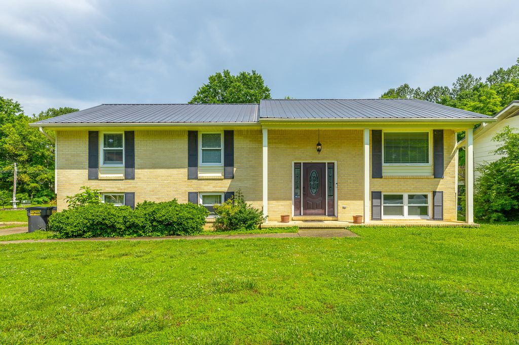 6942 Love Lane, Hixson, TN 37343