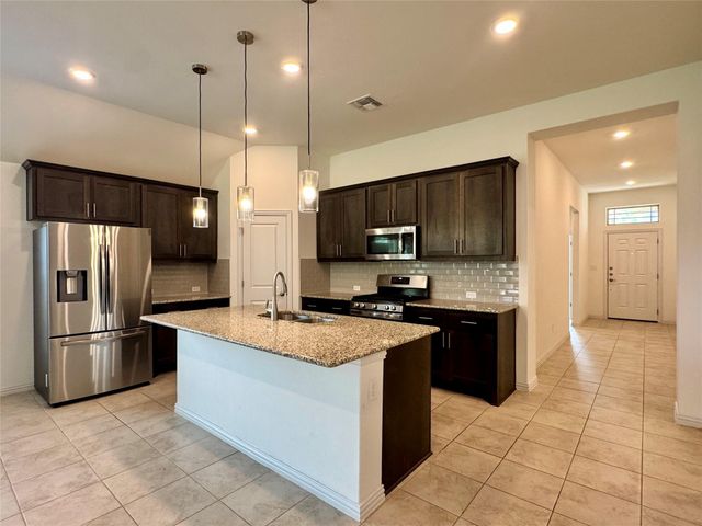 136 Fawn River RUN, Kyle, TX 78640