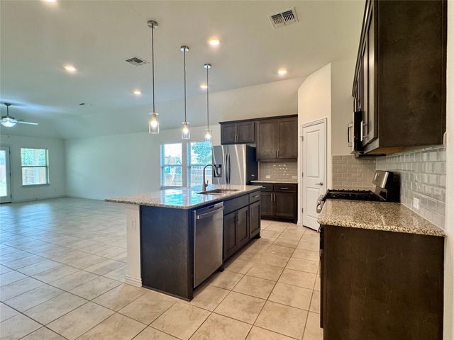 136 Fawn River RUN, Kyle, TX 78640