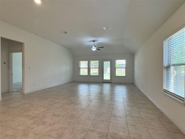 136 Fawn River RUN, Kyle, TX 78640