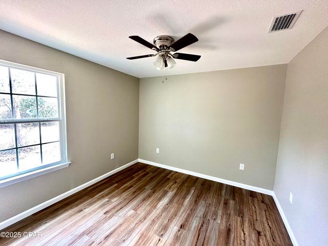 6630 Grande Oak Loop, Grand Ridge, FL 32442