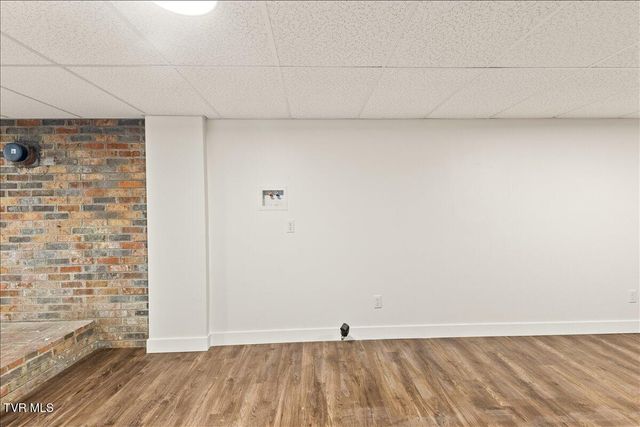 225 Lisa Lane, Piney Flats, TN 37686