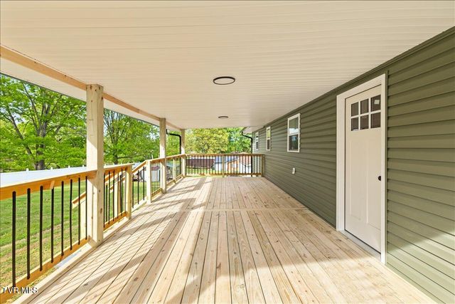 225 Lisa Lane, Piney Flats, TN 37686