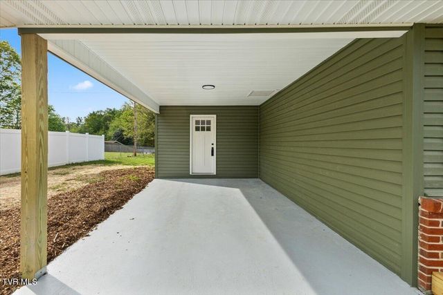 225 Lisa Lane, Piney Flats, TN 37686