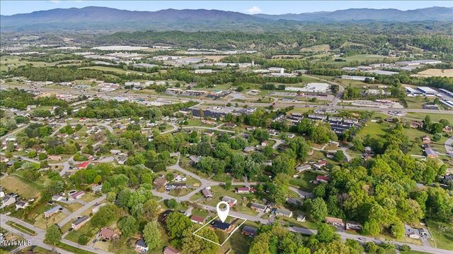 225 Lisa Lane, Piney Flats, TN 37686