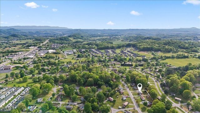 225 Lisa Lane, Piney Flats, TN 37686