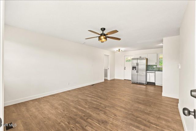 225 Lisa Lane, Piney Flats, TN 37686