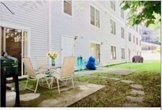 20 Cameron St 102, Brookline, MA 02445