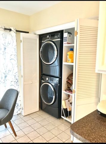 20 Cameron St 102, Brookline, MA 02445