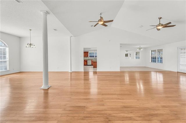 8270 Mossberg N Drive, Mobile, AL 36582