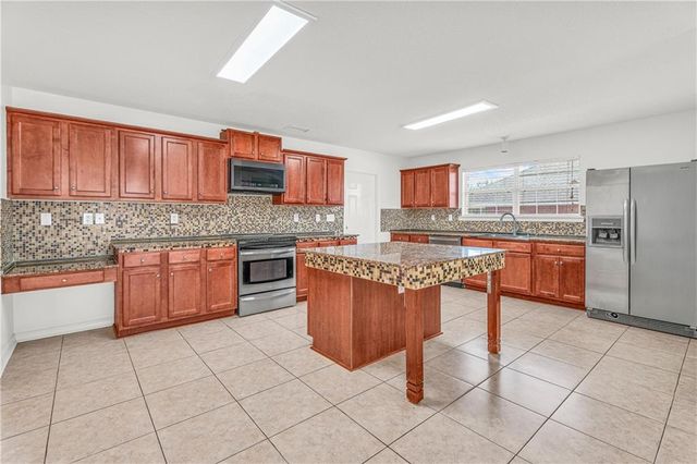 8270 Mossberg N Drive, Mobile, AL 36582