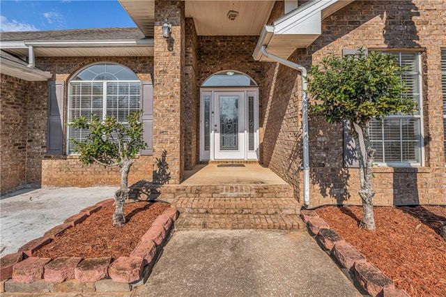 8270 Mossberg N Drive, Mobile, AL 36582