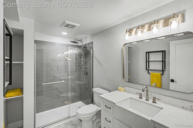 2321 Foxmore Circle, Highland Charter Township, MI 48356