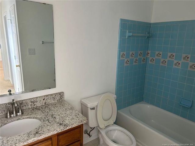 5708 Bear Creek Circle, Fayetteville, NC 28304