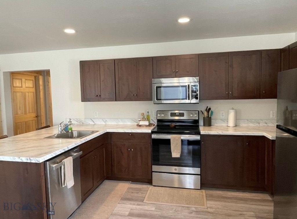 305 Spring Street A-D, Gardiner, MT 59030 photo 15