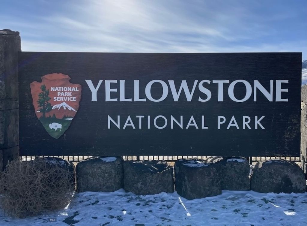 305 Spring Street A-D, Gardiner, MT 59030 photo 9